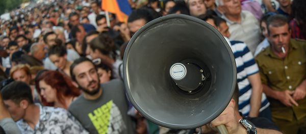 Акция протеста против подорожания электроэнергии в Ереване Акция протеста против подорожания электроэнергии в Ереване - Sputnik Армения