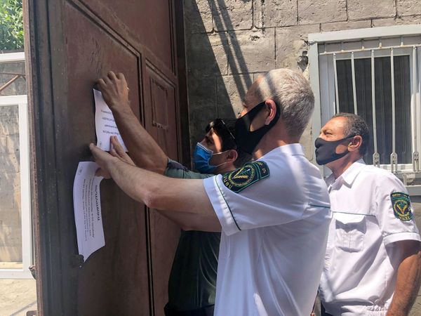Работа крытого оптового рынка в Гюмри приостановлена, а Лачин слушаться не хочет - Sputnik Армения