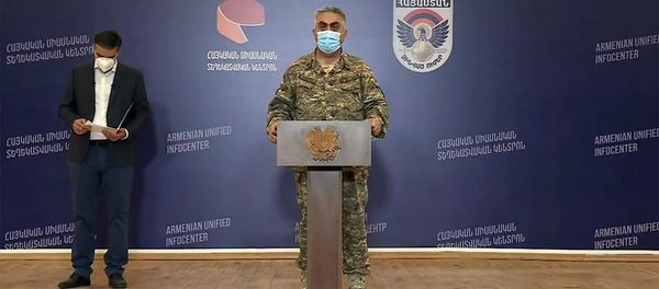 Брифинг с участием Арцруна Ованнисяна и Армана Татояна по теме ситуации на армяно-азербайджанской границе (15 июля 2020). Иджеван - Sputnik Արմենիա