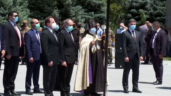 Вы погибли за наше будущее – в Ераблуре похоронили павшего в Тавуше майора ВС Армении - Sputnik Армения