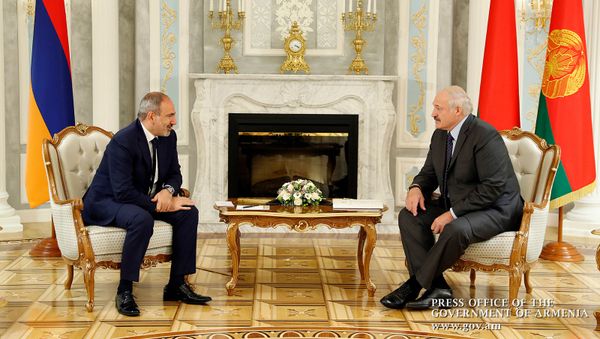 Встреча премьер-министра Армении Никола Пашиняна с президентом Беларуси Александром Лукашенко (17 июля 2020). Минск Встреча премьер-министра Армении Никола Пашиняна с президентом Беларуси Александром Лукашенко (17 июля 2020). Минск - Sputnik Արմենիա