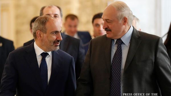 Встреча премьер-министра Армении Никола Пашиняна с президентом Беларуси Александром Лукашенко (17 июля 2020). Минск - Sputnik Армения
