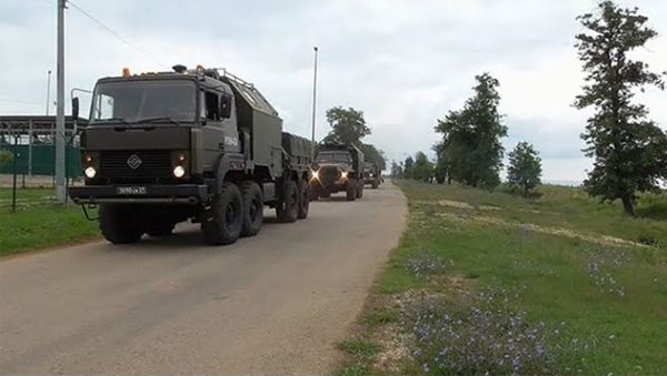 Выход боевой техники: кадры масштабной внезапной проверки готовности войск - Sputnik Армения