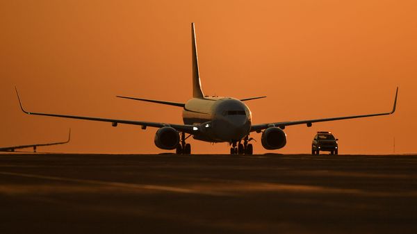Пассажирский авиалайнер Boeing 737-800 авиакомпании Nordwind в аэропорту Симферополя - Sputnik Армения