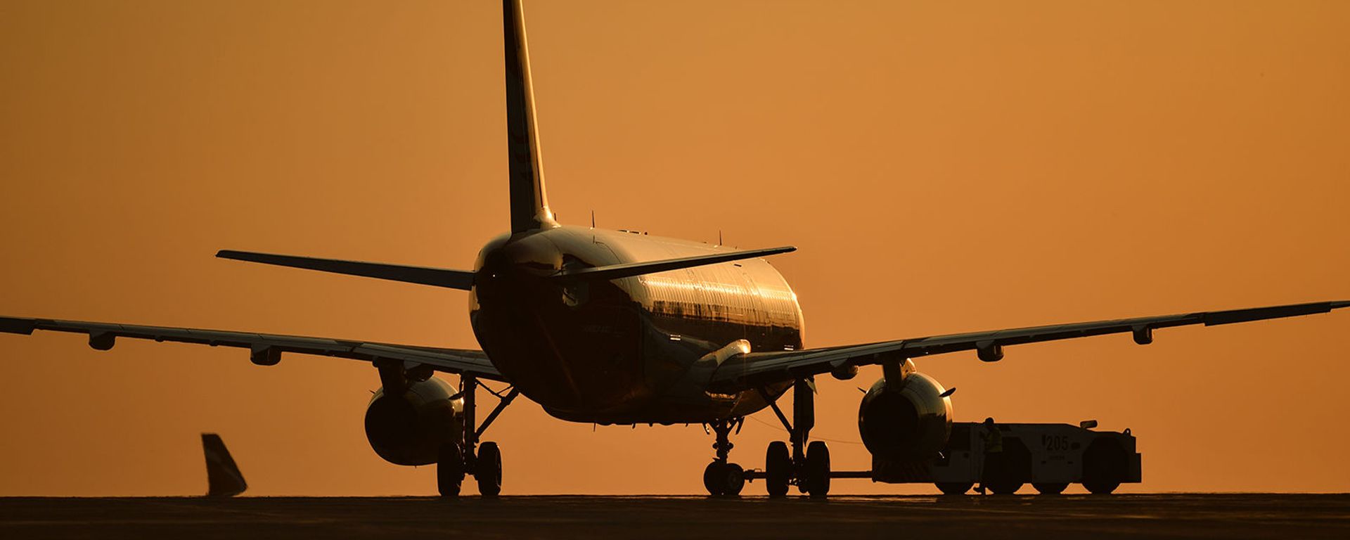 Пассажирский авиалайнер Boeing 737-800 авиакомпании Nordwind в аэропорту Симферополя - Sputnik Արմենիա, 1920, 14.06.2021