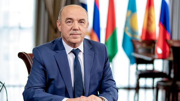 Министр Евразийской экономической комиссии Виктор Назаренко Министр Евразийской экономической комиссии Виктор Назаренко - Sputnik Армения