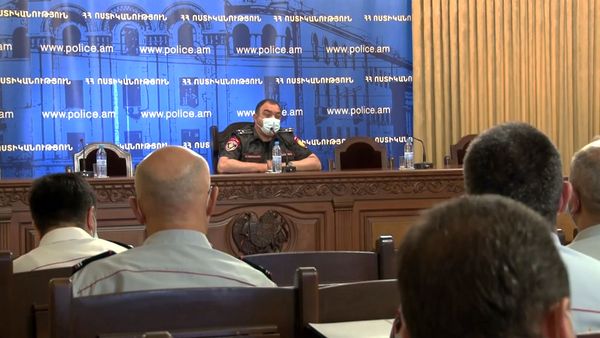 Начальник полиции Ваге Казарян во время рабочего совещания (14 июля 2020). Еревaн - Sputnik Армения