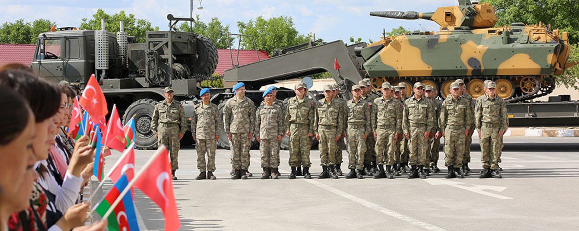 Прибытие турецких военнослужащих в Нахчыван для участия в учениях «Нерушимое братство - 2019» (3 июня 2019). Нахичеван - Sputnik Армения, 1920, 05.04.2021