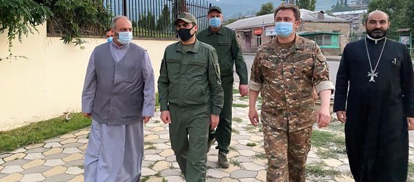 Министр Акоб Аршакян посетил приграничную зону Тавушской области Министр Акоб Аршакян посетил приграничную зону Тавушской области - Sputnik Армения