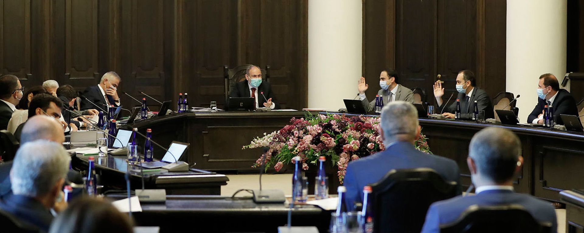 Заседание правительства Армении (30 июля 2020). Еревaн Заседание правительства Армении (30 июля 2020). Еревaн - Sputnik Армения, 1920, 03.05.2021