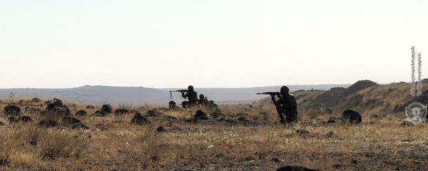Учебные тренировки армянских военнослужащих Учебные тренировки армянских военнослужащих - Sputnik Արմենիա