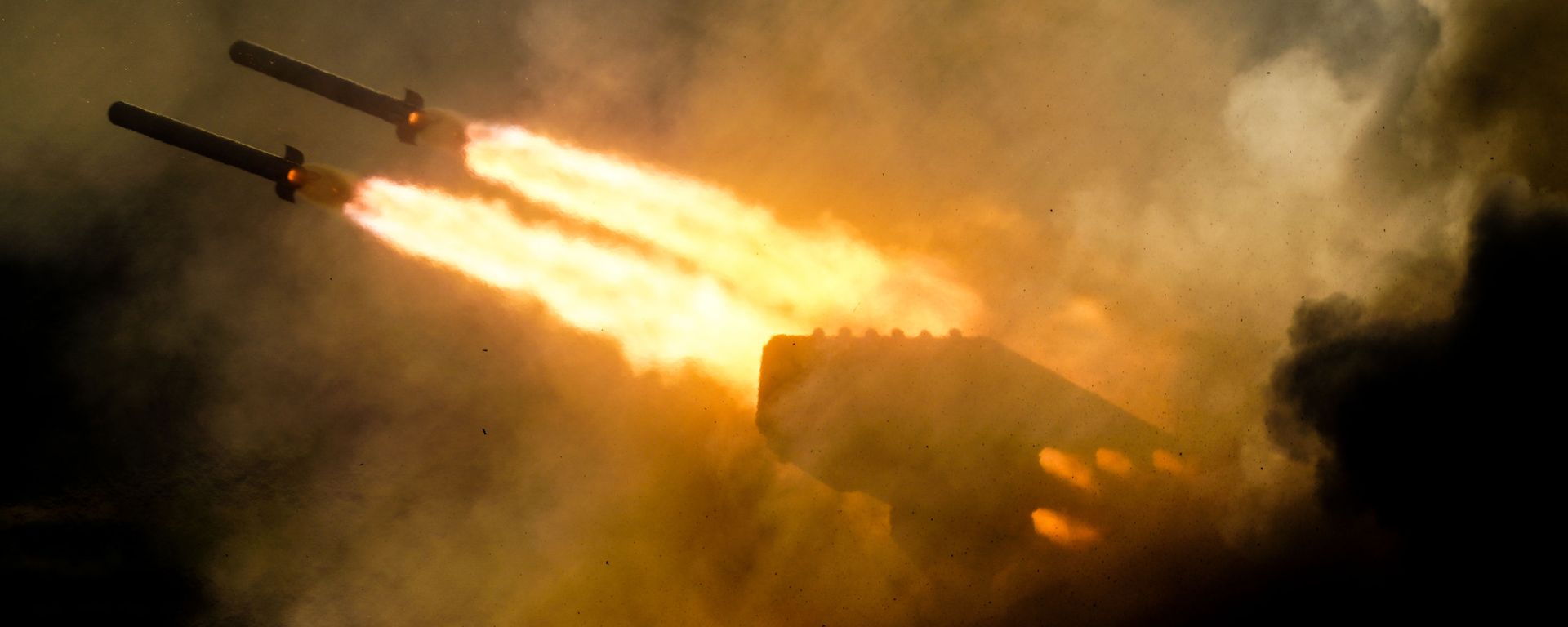 Тяжёлая огнемётная система (ТОС) залпового огня ТОС-1а Солнцепек во время динамической экспозиции на выставке «Армия России – завтра» (21 августа 2018). Кубинка - Sputnik Армения, 1920, 27.05.2022