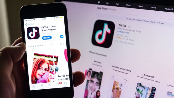 Иконка на экране смартфона социальной сети TikTok - Sputnik Армения