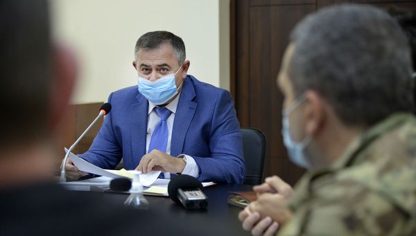 Председатель военно-промышленного комитета Министерства высоких технологий РА Артак Давтян принял руководителей компаний, производящих армянские беспилотные летательные аппараты (БПЛА). Председатель военно-промышленного комитета Министерства высоких технологий РА Артак Давтян принял руководителей компаний, производящих армянские беспилотные летательные аппараты (БПЛА). - Sputnik Армения