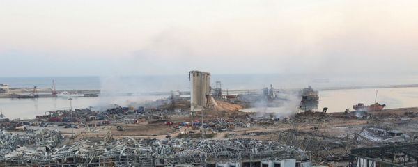 Общий вид порта Бейрута, разрушенного взрывом (5 августа). - Sputnik Армения