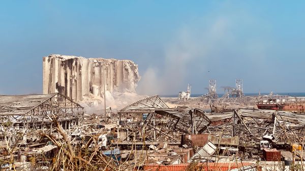 Последствия взрыва в Бейруте (5 августа 2020). Последствия взрыва в Бейруте (5 августа 2020). - Sputnik Армения