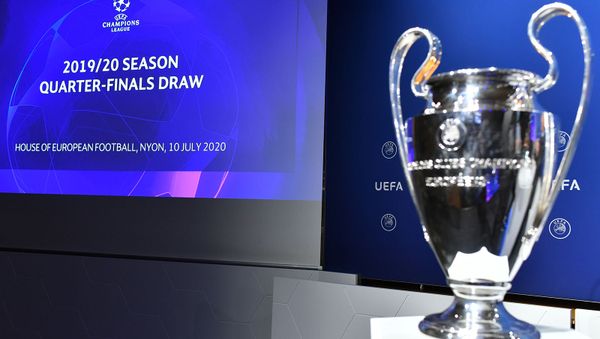 Церемония жеребьевки финальной стадии Лиги чемпионов УЕФА 2019/20 в штаб-квартире УЕФА (10 июля 2020). Ньон - Sputnik Армения