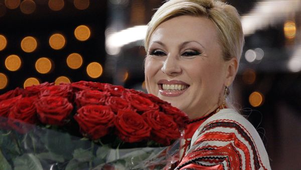 Заслуженная артистка России Валентина Легкоступова во время выступления на концерте в честь дня рождения Иосифа Кобзона (11 сентября 2009). Москвa - Sputnik Армения