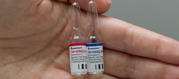 Производство вакцины от COVID-19 на фармацевтическом заводе Биннофарм (7 августа 2020). Московская область Производство вакцины от COVID-19 на фармацевтическом заводе Биннофарм (7 августа 2020). Московская область - Sputnik Армения