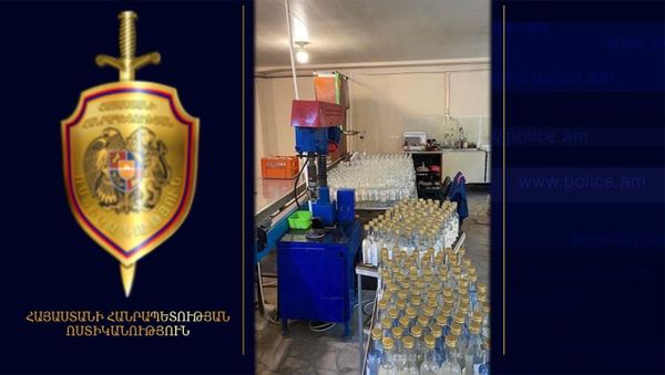 Ոստիկանները բացահայտել են օղու արտադրության ապօրինի ձեռնարկատիրական գործունեության դեպքեր - Sputnik Արմենիա