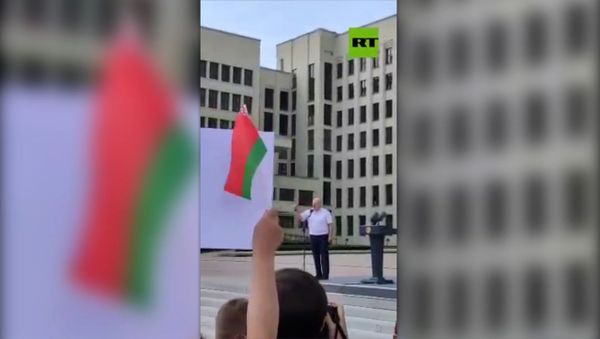 Стою перед вами на коленях - впервые в жизни. Вы этого заслужил - Sputnik Արմենիա