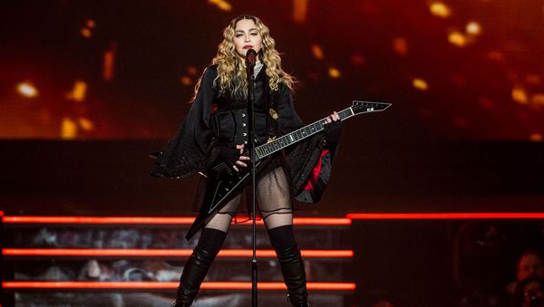 Мадонна выступает во время своего тура Rebel Heart Tour (16 января 2016). Луисвилль, штат Кентукки - Sputnik Армения