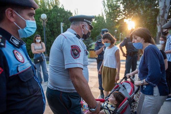 Акция во дворе Национального собрания в защиту Амулсара (18 августа 2020). Еревaн Акция во дворе Национального собрания в защиту Амулсара (18 августа 2020). Еревaн - Sputnik Армения