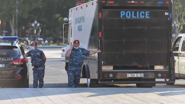 Акция протеста против эксплуатации Амулсара перед Домом правительства (20 августа 2020). Еревaн - Sputnik Արմենիա