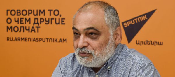 Пресс-конференция Рубена Сафрастяна в мультимедийном пресс-центре Sputnik Армения (21 августа 2020). Еревaн - Sputnik Արմենիա