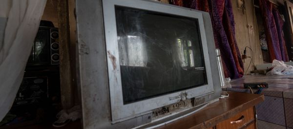 Телевизор в доме Акопджанянов в деревне Хаштарак (21 августа 2020). Тавуш - Sputnik Արմենիա