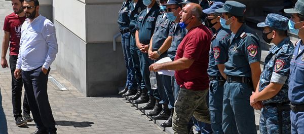 Акция протеста против министра образования, науки, культуры и спорта (24 августа 2020). Еревaн - Sputnik Արմենիա