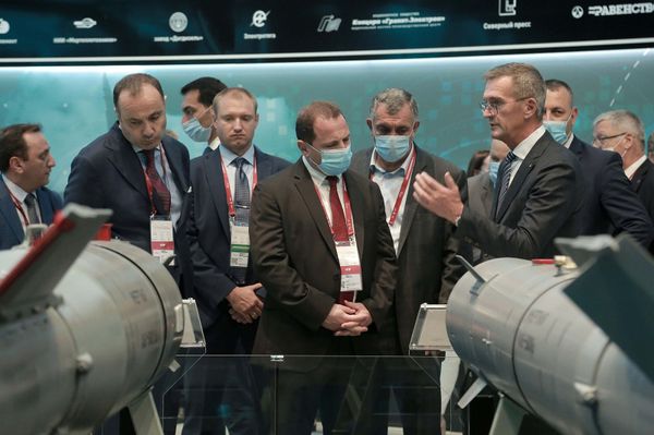 Тоноян в Москве ознакомился с продукцией компании Тактическое ракетное вооружение Тоноян в Москве ознакомился с продукцией компании Тактическое ракетное вооружение - Sputnik Армения