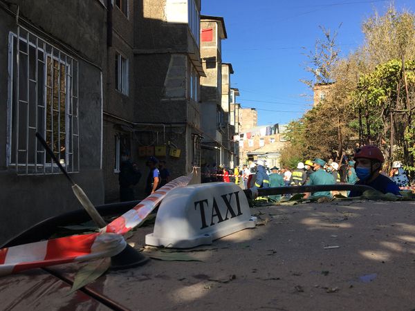 Փրկարարները Երևանի Ռայնիսի 3 հասցեում են - Sputnik Արմենիա