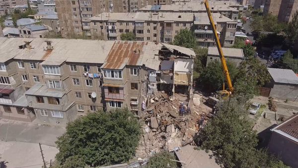Երևանի Քանաքեռ–Զեյթուն վարչական շրջանում տեղի ունեցած պայթյունն ու փլուզումը - Sputnik Արմենիա