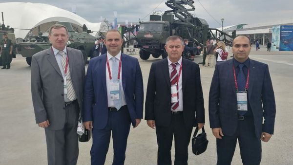 Делегация Военно-промышленного комитета Министерства высоких технологий РА во главе с председателем комитета Артаком Давтяном приняла участие в международной военно-технической конференции «Армия-2020» (28 августа 2020). Москва Делегация Военно-промышленного комитета Министерства высоких технологий РА во главе с председателем комитета Артаком Давтяном приняла участие в международной военно-технической конференции «Армия-2020» (28 августа 2020). Москва - Sputnik Արմենիա