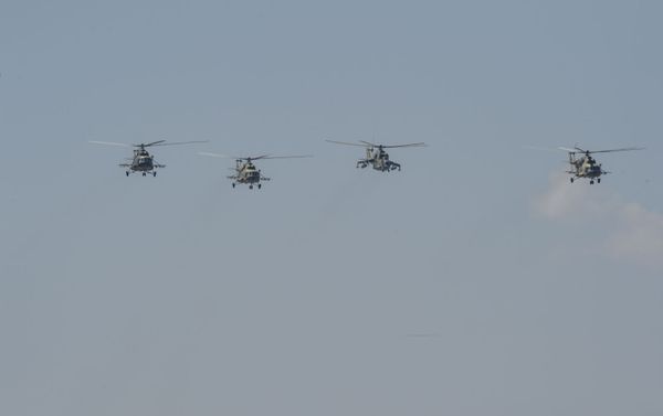 Авиашоу на российской военной базе аэродрома Эребуни (28 августа 2020). Еревaн Авиашоу на российской военной базе аэродрома Эребуни (28 августа 2020). Еревaн - Sputnik Армения