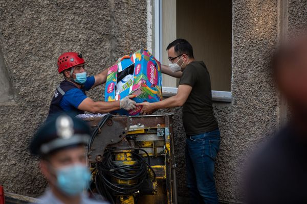 Взорву, но никому не отдам: что вспоминают жители дома на улице Райниса в Ереване - Sputnik Армения