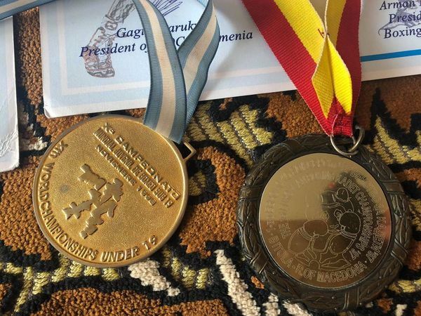 Но он ведь тоже солдат! Известному армянскому спортсмену с БАС нужна помощь Но он ведь тоже солдат! Известному армянскому спортсмену с БАС нужна помощь - Sputnik Армения