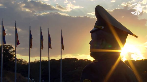 Начальник военно-оркестрового отдела, главный военный дирижера Генштаба ВС Армении Армен Погосян на церемонии награждения участников июльских столкновений на армяно-азербайджанской границе (28 августа 2020). Сардарапат - Sputnik Армения