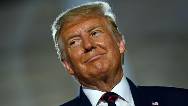 Президент США Дональд Трамп во время приветственной речи на лужайке Белого Дома (27 августа 2020). Вашингтон - Sputnik Армения