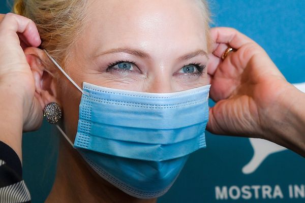 Член жюри Кейт Бланшетт на церемонии открытия 77-го Венецианского международного кинофестиваля Член жюри Кейт Бланшетт на церемонии открытия 77-го Венецианского международного кинофестиваля - Sputnik Армения