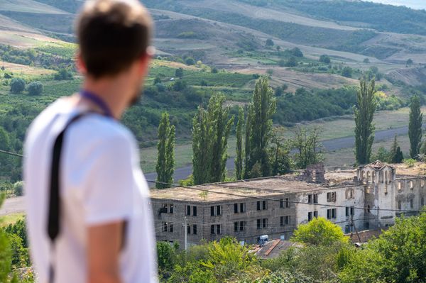Азербайджанцы летали из Тавуша в Ереван: как аэропорт Берда превратился в линию фронта - Sputnik Армения