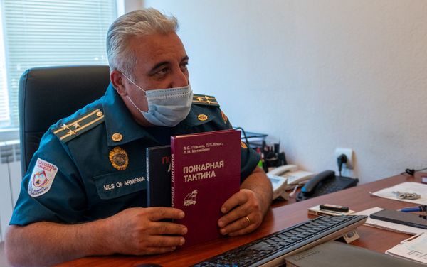Армен Геворкян, начальник управления МЧС Армении (3 сентября 2020). Еревaн Армен Геворкян, начальник управления МЧС Армении (3 сентября 2020). Еревaн - Sputnik Армения