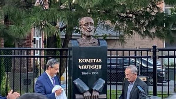 Памятник Комитасу в Монреале - Sputnik Армения