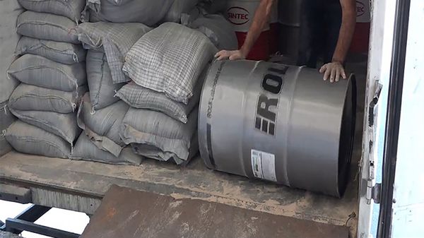 КГД выявил контрафактный импорт машинного масла - Sputnik Армения