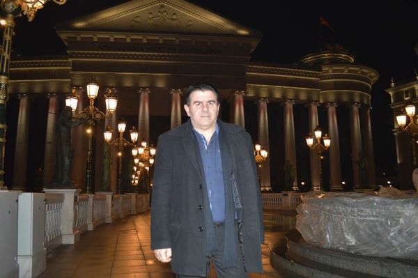 Древний Созополь и его Википедия: гида-армянина полюбили и местные болгары, и иностранцы Древний Созополь и его Википедия: гида-армянина полюбили и местные болгары, и иностранцы - Sputnik Армения