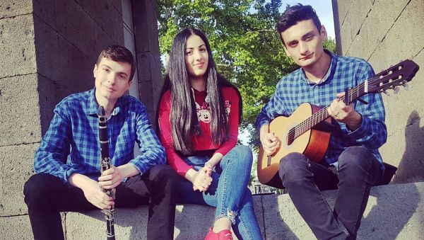 У группы Tchamich Music вышел первый альбом - Sputnik Армения