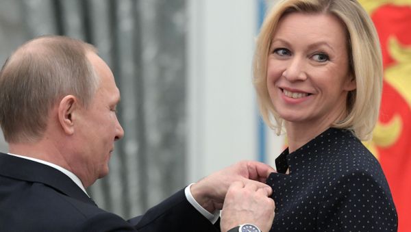 Президент РФ В. Путин вручил государственные награды Президент РФ В. Путин вручил государственные награды - Sputnik Արմենիա