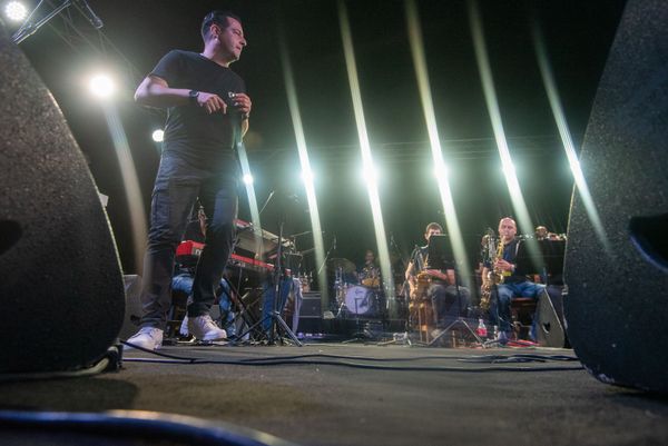 6-ой ежегодный джазовый фестиваль Yerevan Jazz Fest в Тавуше (13 сентября 2020). Берд 6-ой ежегодный джазовый фестиваль Yerevan Jazz Fest в Тавуше (13 сентября 2020). Берд - Sputnik Армения