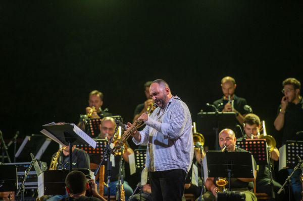 6-ой ежегодный джазовый фестиваль Yerevan Jazz Fest в Тавуше (13 сентября 2020). Берд 6-ой ежегодный джазовый фестиваль Yerevan Jazz Fest в Тавуше (13 сентября 2020). Берд - Sputnik Армения